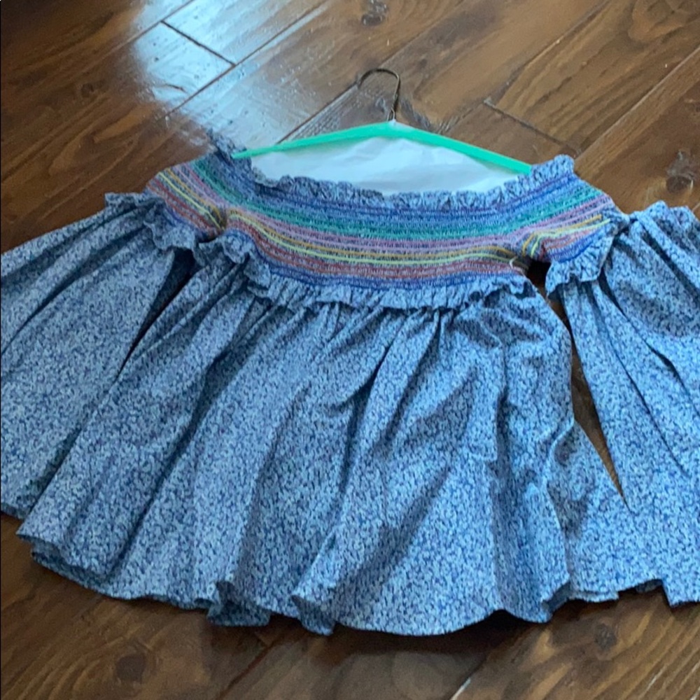 3 blouses - Picture 5 of 7